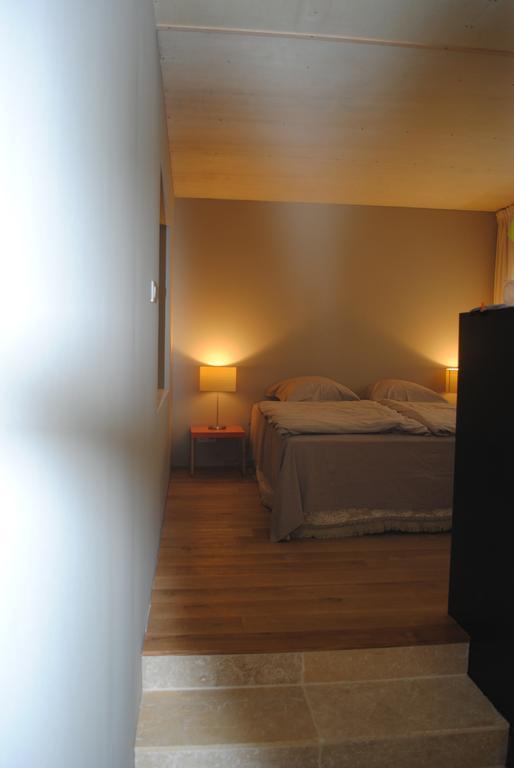 Hotel Les Foucauds Saint-Quentin-de-Caplong Zimmer foto