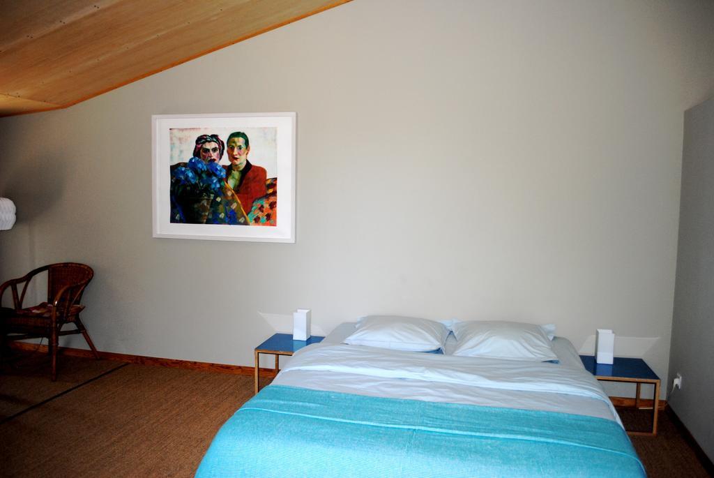 Hotel Les Foucauds Saint-Quentin-de-Caplong Zimmer foto