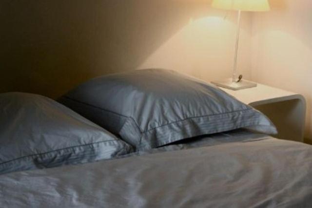 Hotel Les Foucauds Saint-Quentin-de-Caplong Zimmer foto